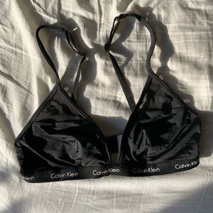Black medium size calvin klein bralette